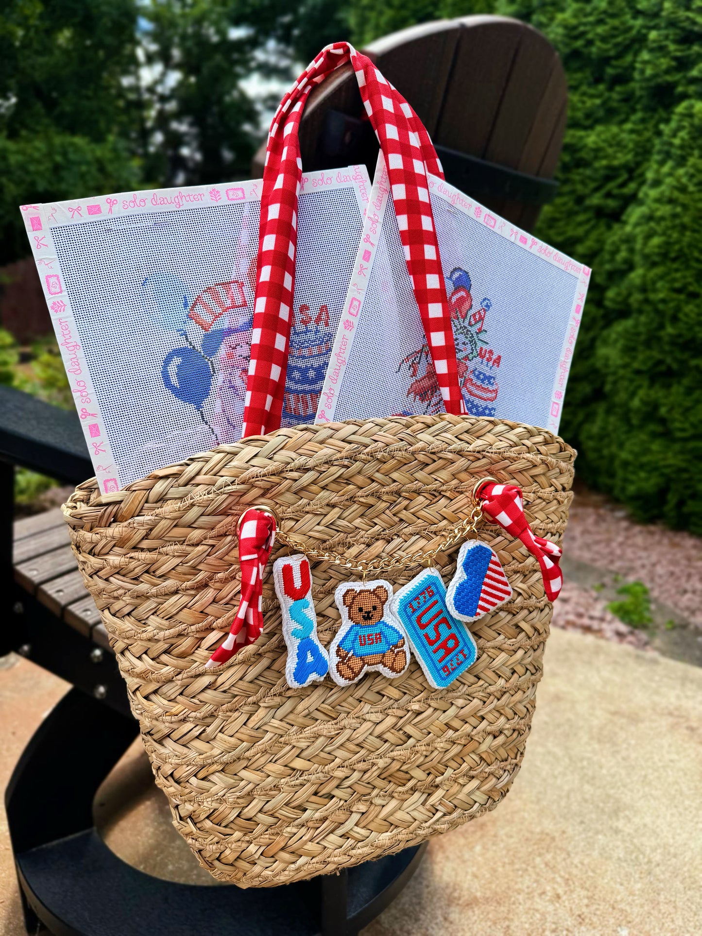Patriotic Heart | Needlepoint Charm Bar