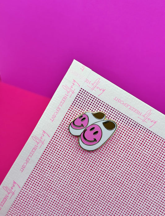 Pink Smiley Face Slipper Needleminder