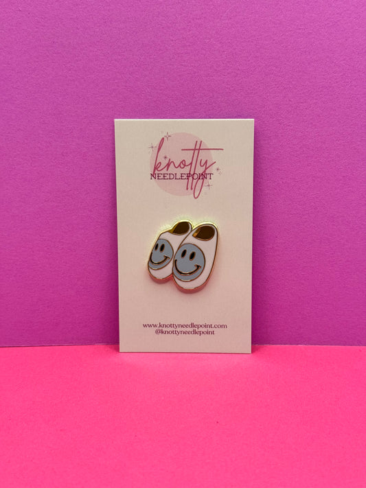 Blue Smiley Face Slipper Needleminder